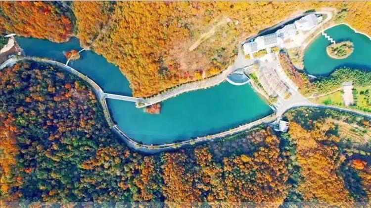 重渡沟秋景美如画